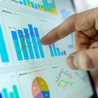 Realtime Monitoring icon that shows how IoT-powered real-time monitoring provides complete visibility and control for smarter operations.